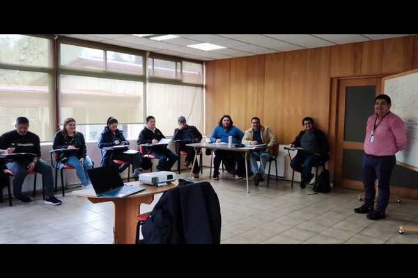 Funcionarios (as) participaron en curso sobre manejo de calderas