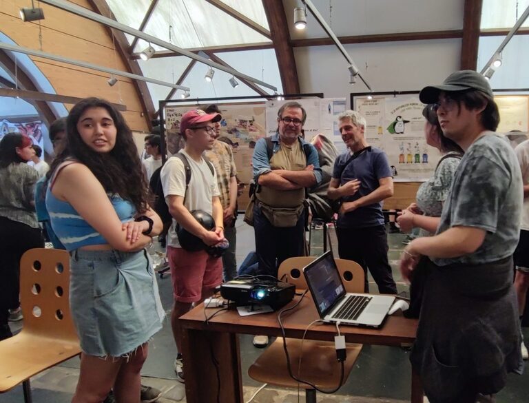 Estudiantes acercan el quehacer de la Unidad de Gestión Ambiental a la comunidad