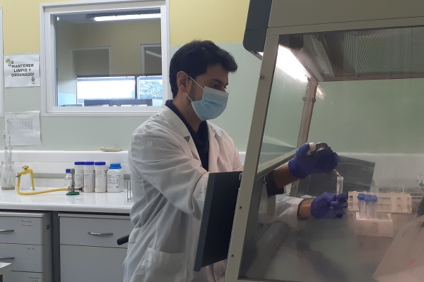 Profesionales que trabajan en laboratorios se capacitaron en manejo de residuos
