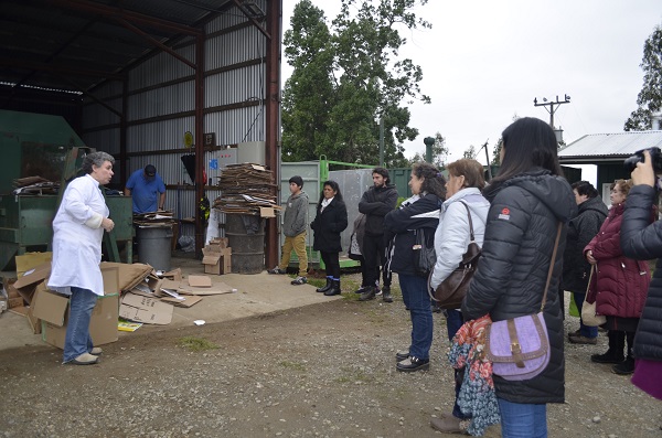 Agrupación Kamañ Lafquen conoció la MIR para mejorar sus prácticas de reciclaje